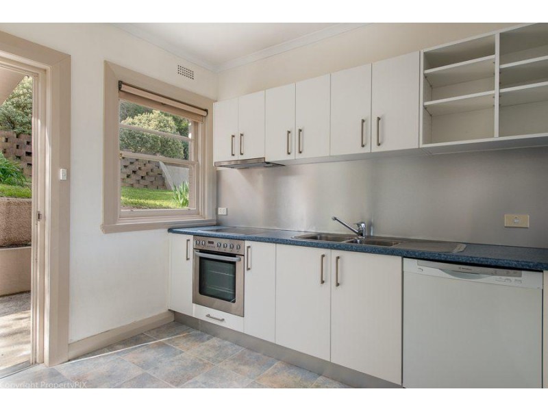 1/79 Malunna Road, Lindisfarne TAS 7015