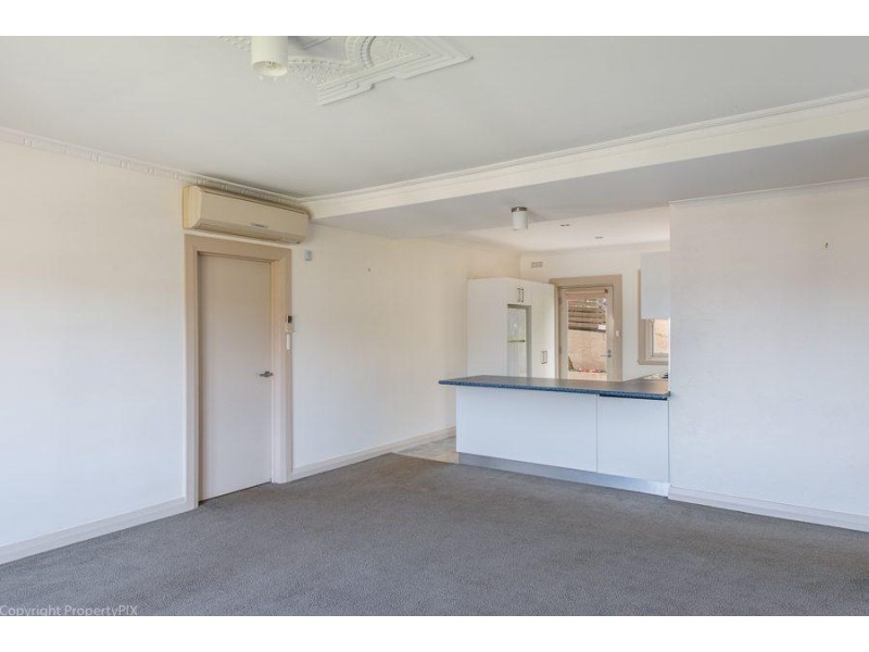 1/79 Malunna Road, Lindisfarne TAS 7015