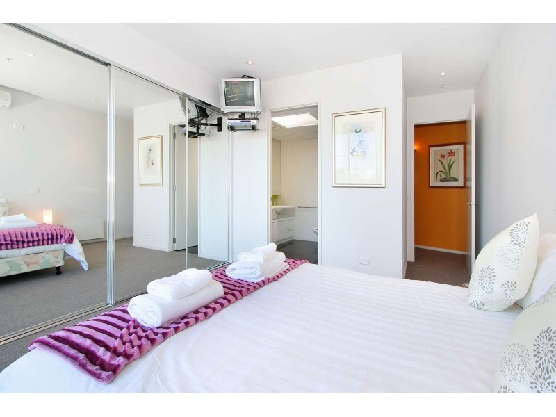 39/220 Barky Street, St Kilda VIC 3182