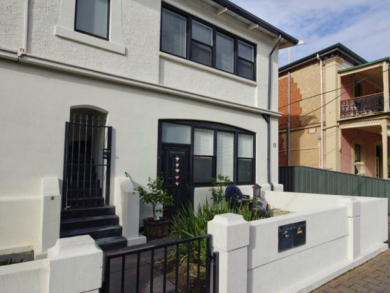 8/13 St Johns Row, Glenelg SA 5045