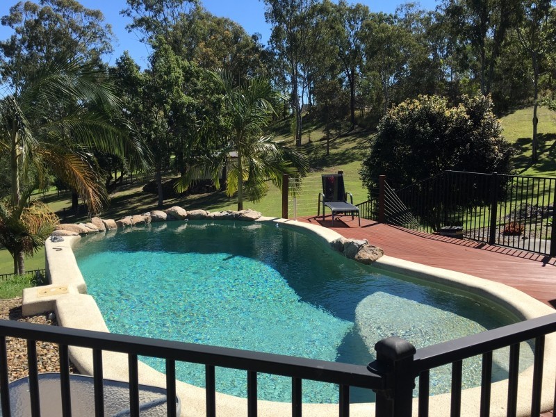 19 Friendship Court, Mundoolun QLD 4285