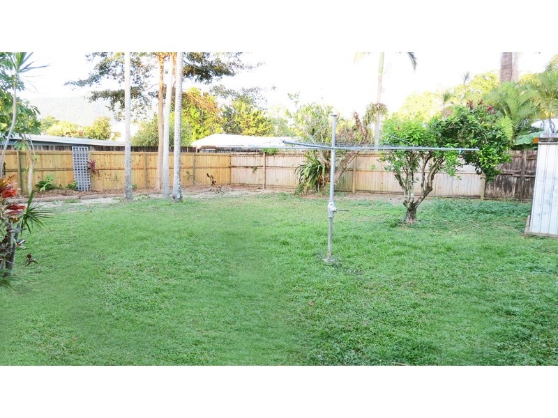 1/10 Lomond Avenue, Edge Hill QLD 4870