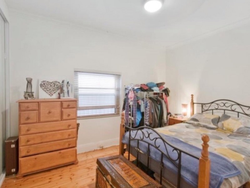 8/13 St Johns Row, Glenelg SA 5045