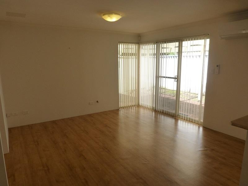 8 Ashworth Street, Cloverdale WA 6105