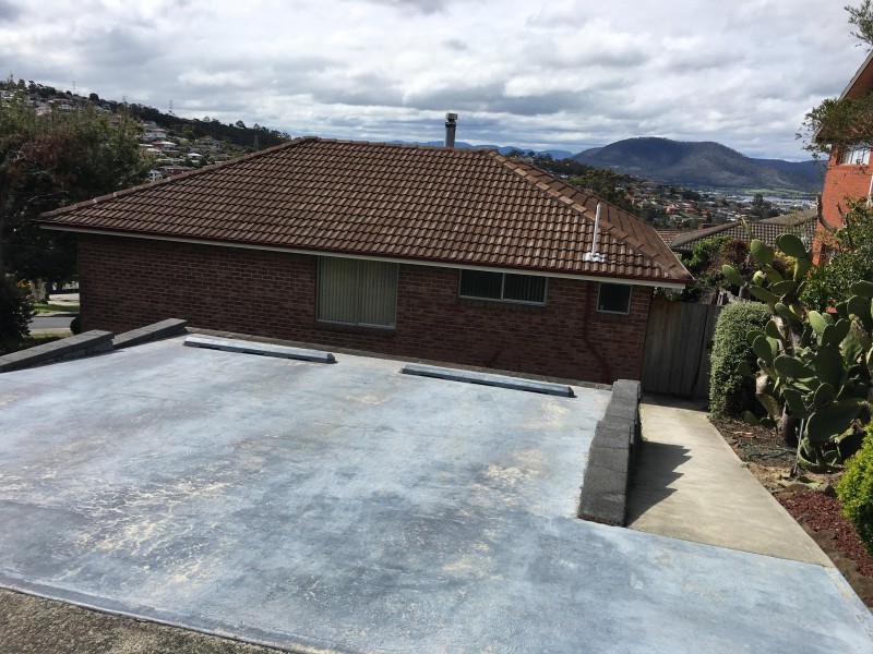 8 Susan Parade, Lenah Valley TAS 7008