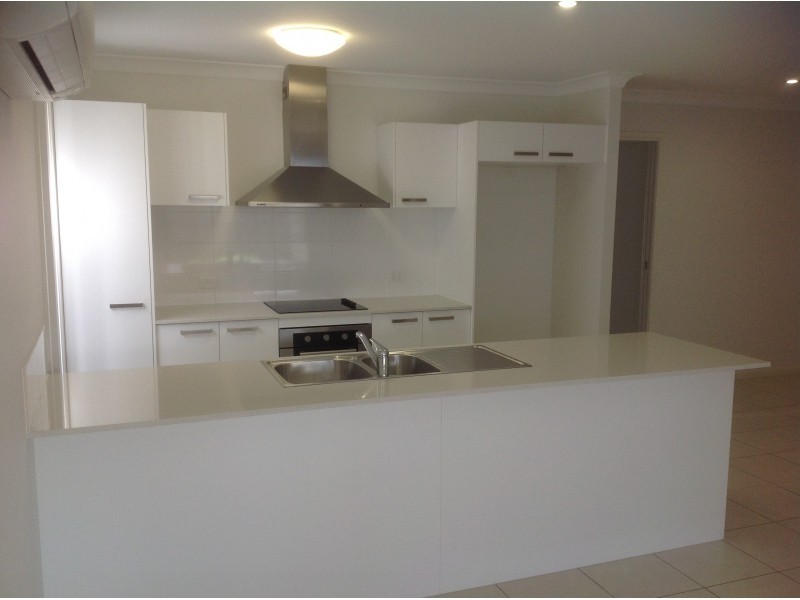 7 Cobia Court, Mountain Creek QLD 4557