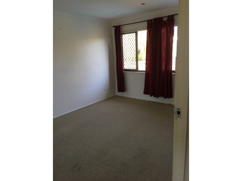 35 Langlo Street, Riverhills QLD 4074