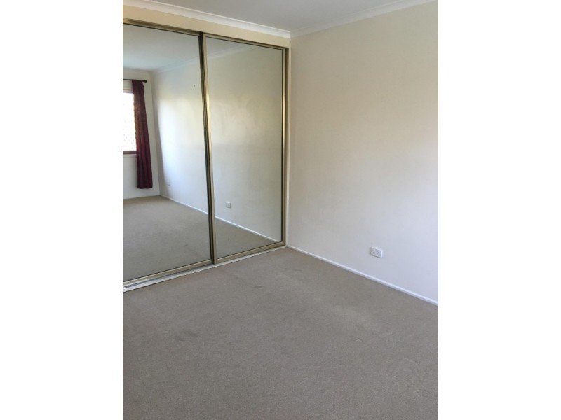 35 Langlo Street, Riverhills QLD 4074