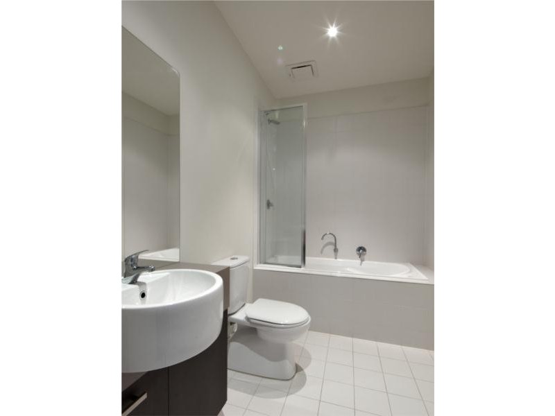 11 Harrys Lane, Clifton Hill VIC 3068