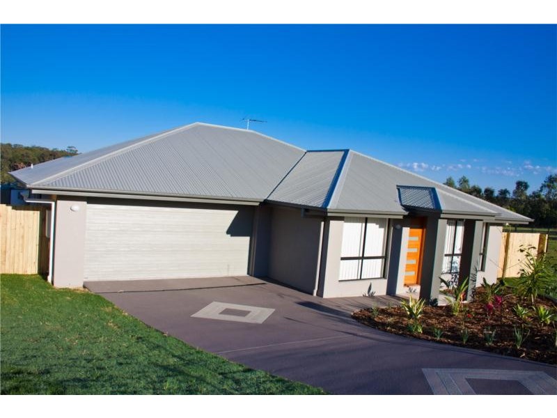 27 Navickas Cct, Redbank Plains QLD 4301