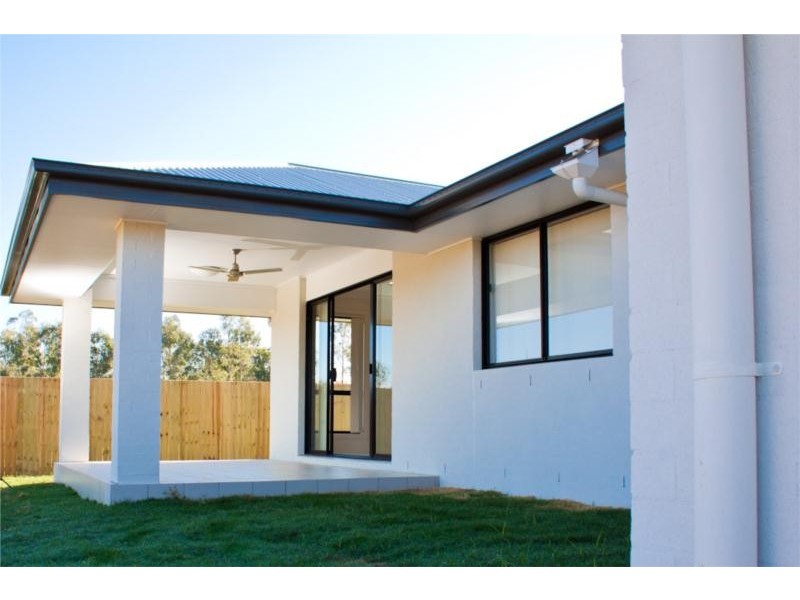 27 Navickas Cct, Redbank Plains QLD 4301