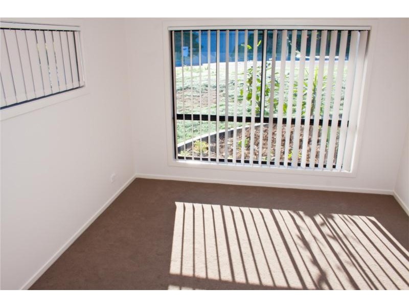 27 Navickas Cct, Redbank Plains QLD 4301