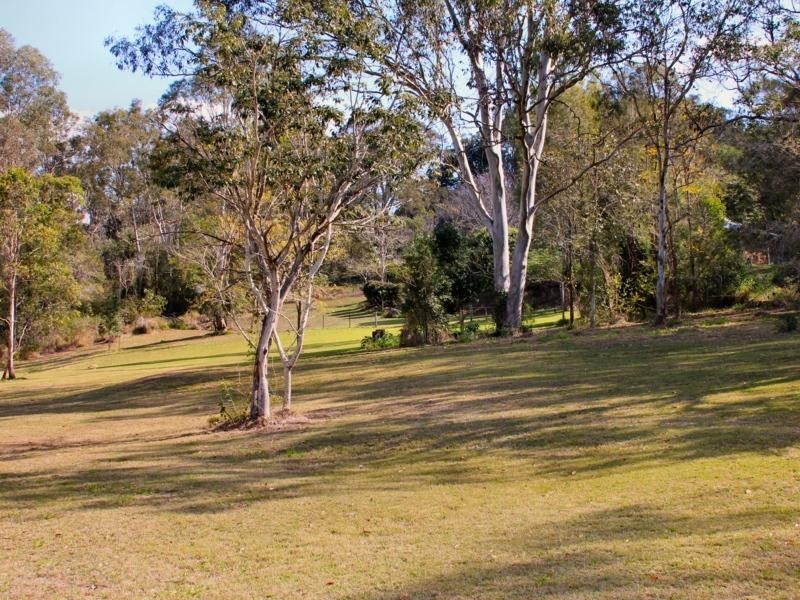 9 Riversleigh Rd, Bellbowrie QLD 4070