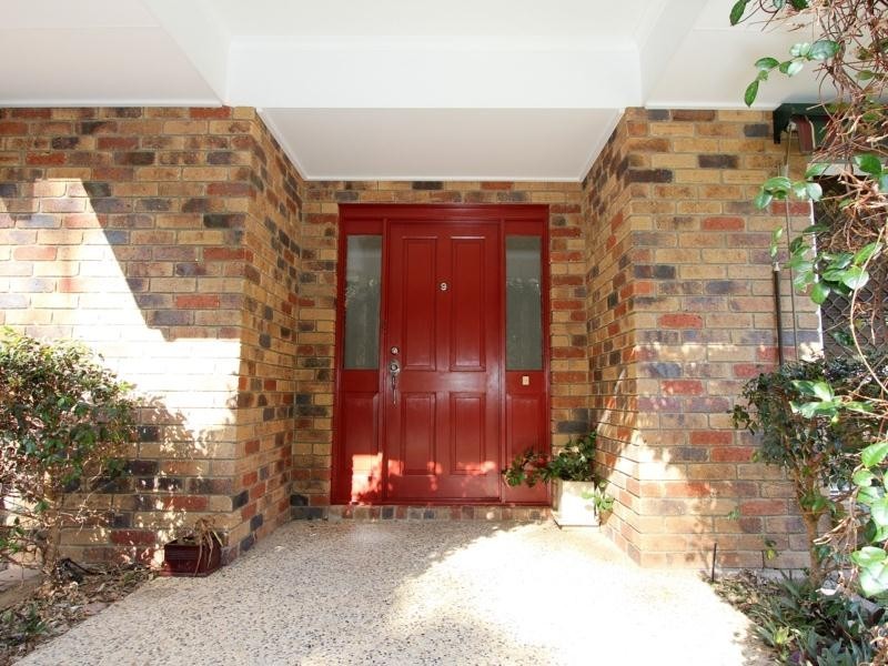 9 Riversleigh Rd, Bellbowrie QLD 4070