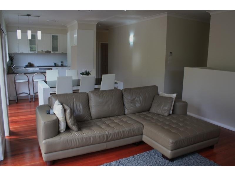 16B Murrogun Crescent, Cordeaux Heights NSW 2526