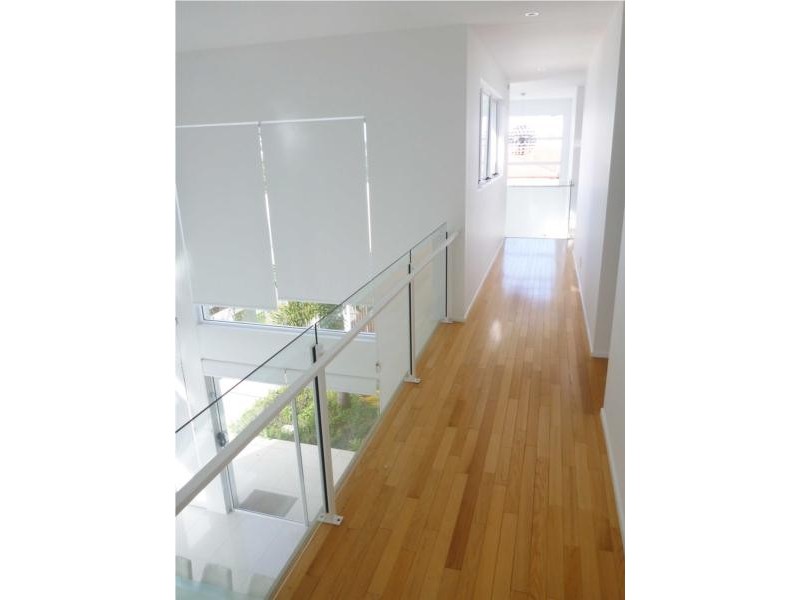 49 Beverly Crescent, Broadbeach QLD 4218