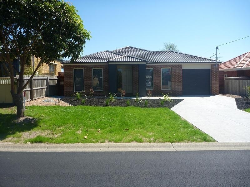 12 Watson Avenue, Belmont VIC 3216