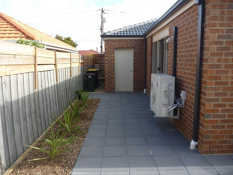 12 Watson Avenue, Belmont VIC 3216