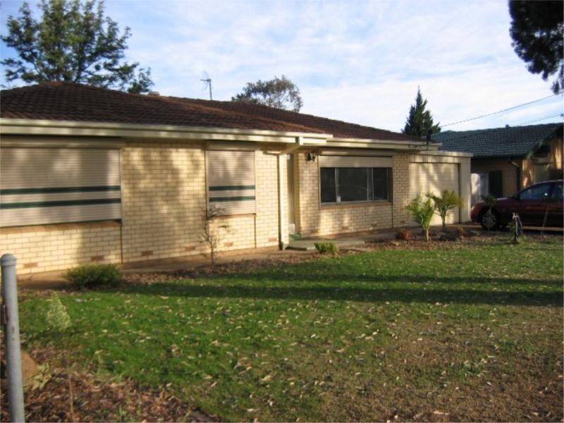 12 Mallett Avenue, Brahma Lodge SA 5109