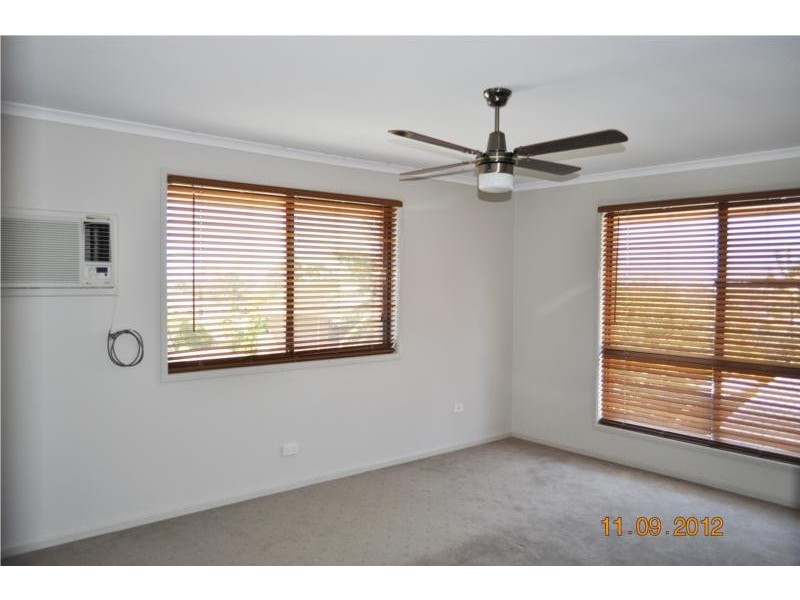 27 Wardoo Street, Ashmore QLD 4214