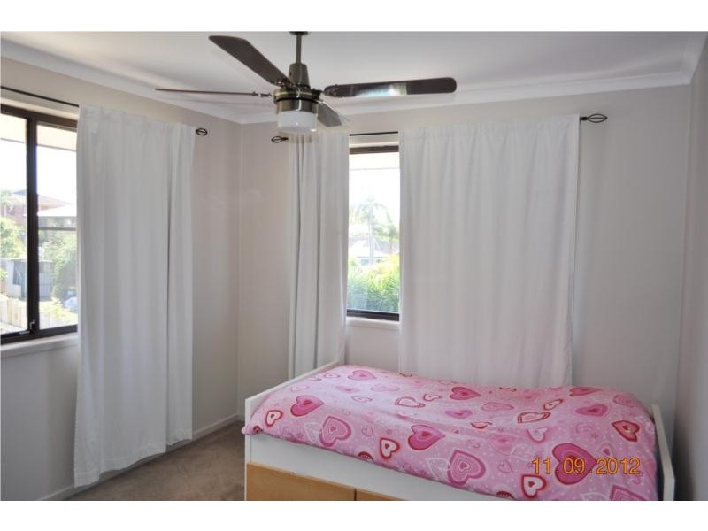 27 Wardoo Street, Ashmore QLD 4214