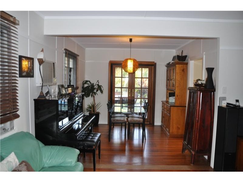 227 Broadwater Ave West, Maroochydore QLD 4558