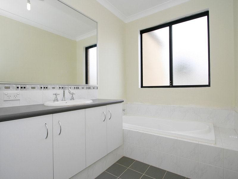 34a Pilkington Circus, Beechboro WA 6063