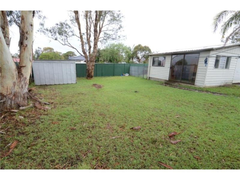 13 Kurrawa Crescent, Dapto NSW 2530