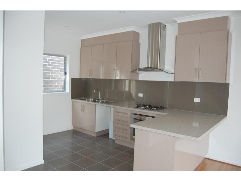 3/12 Gunnedah street, Sunshine VIC 3020