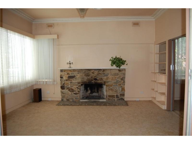 44 Hutchinson street, Sunshine VIC 3020