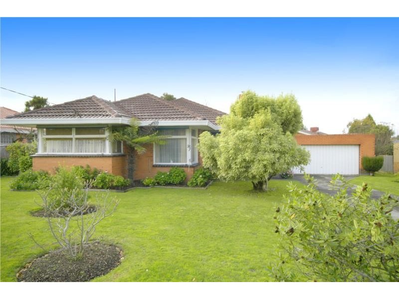 27 Pine Way, Doncaster East VIC 3109
