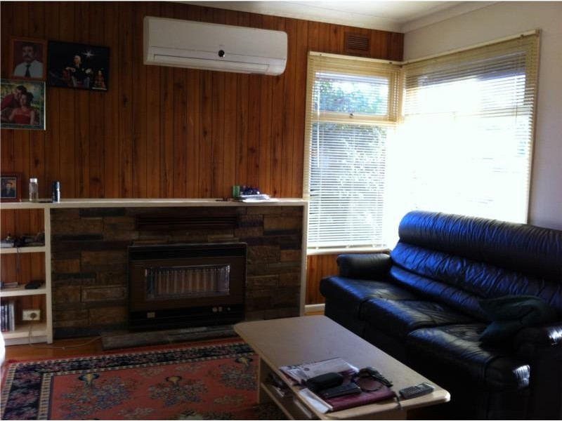 27 Pine Way, Doncaster East VIC 3109