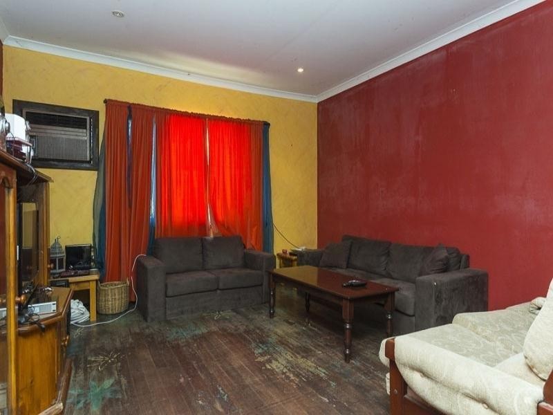 34 Gilbert Street, Bayswater WA 6053