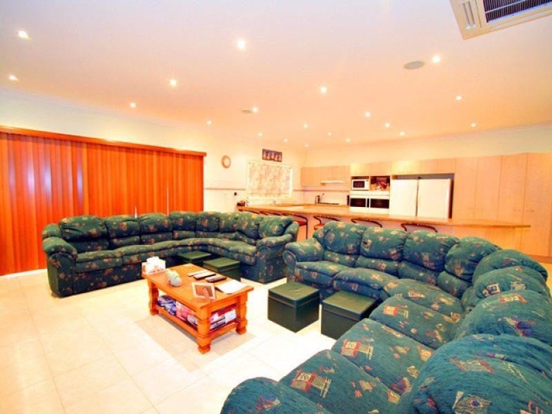 Rothwell QLD 4022