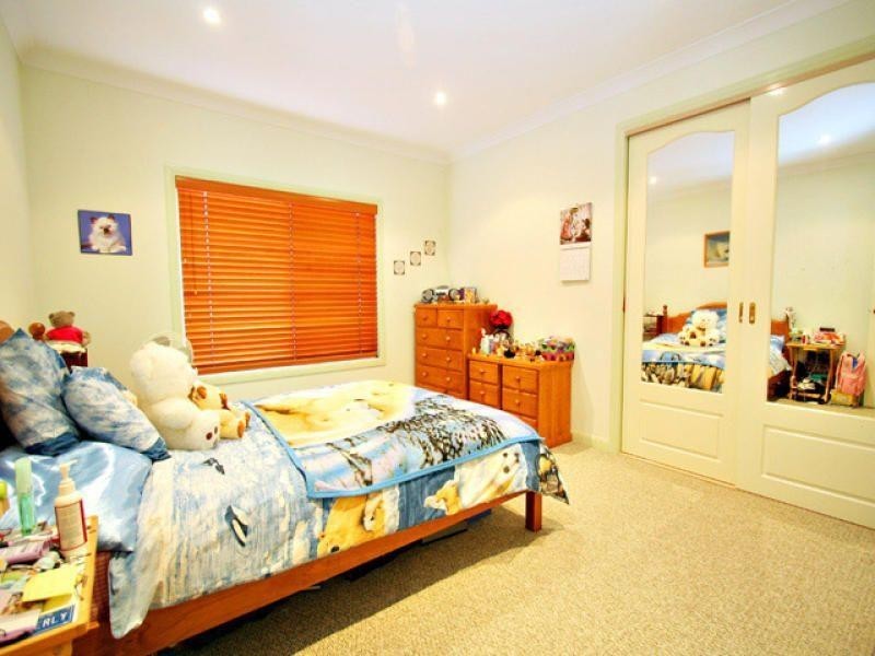 Rothwell QLD 4022