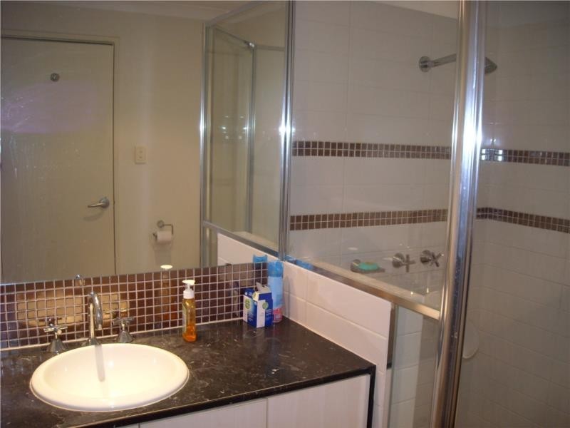 2/11 Brigid Rd, Subiaco WA 6008