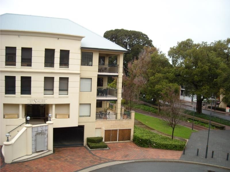 2/11 Brigid Rd, Subiaco WA 6008