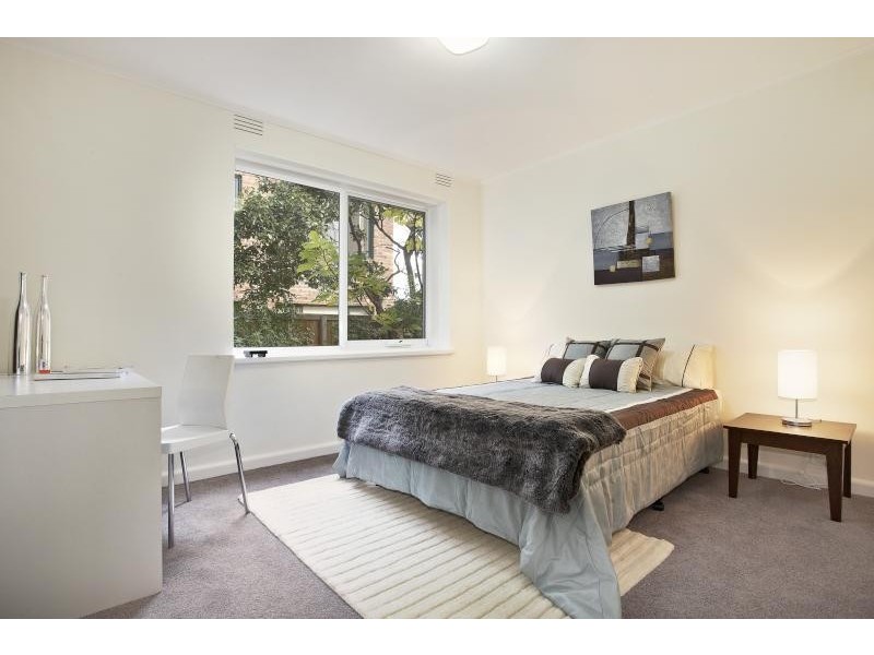 St Kilda VIC 3182