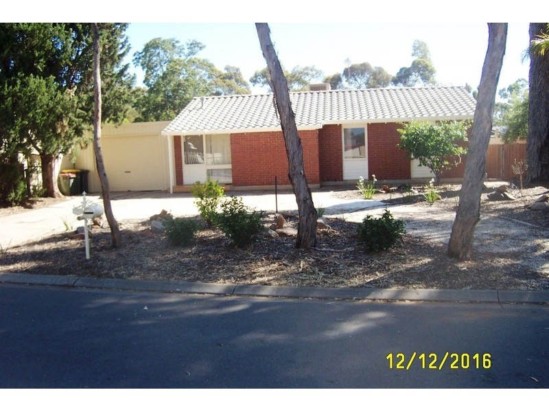 8 Rayner Court, Para Hills West SA 5096