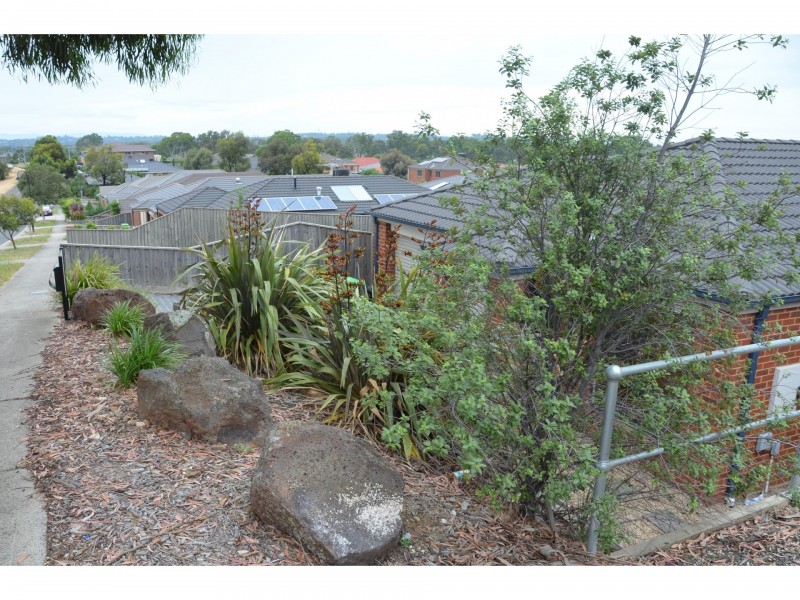 33 McArthurs Road, South Morang VIC 3752