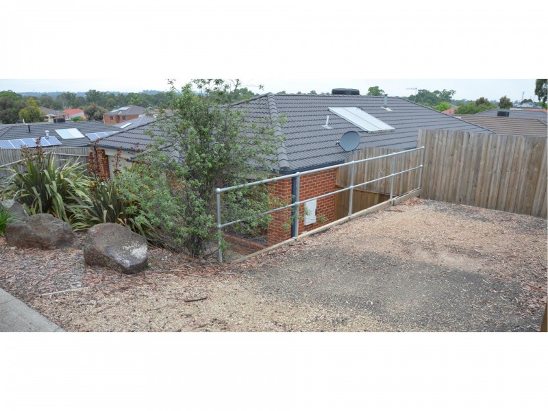 33 McArthurs Road, South Morang VIC 3752