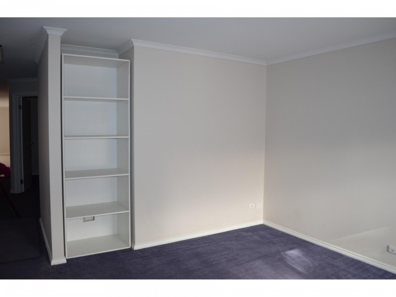 33 McArthurs Road, South Morang VIC 3752