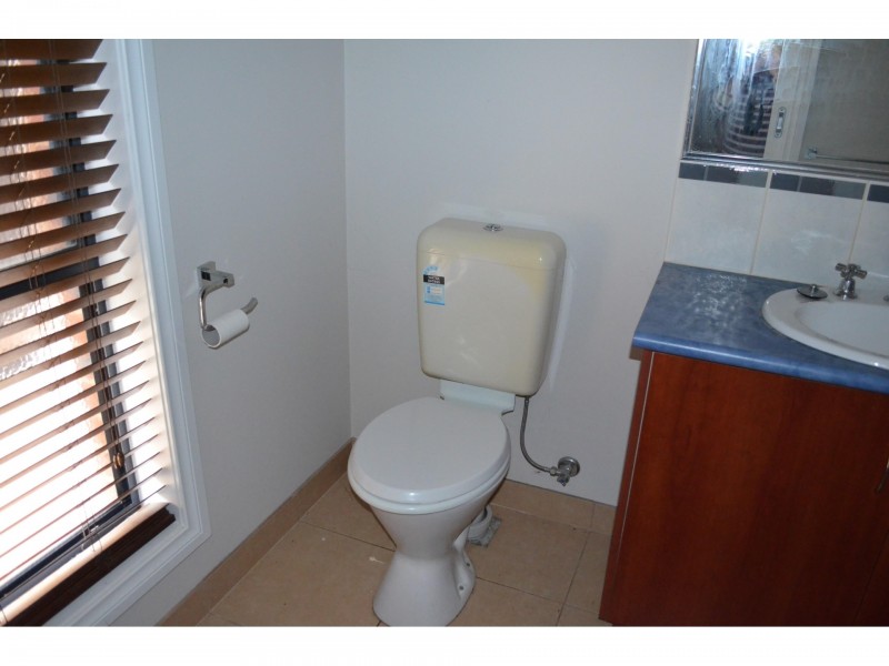 33 McArthurs Road, South Morang VIC 3752