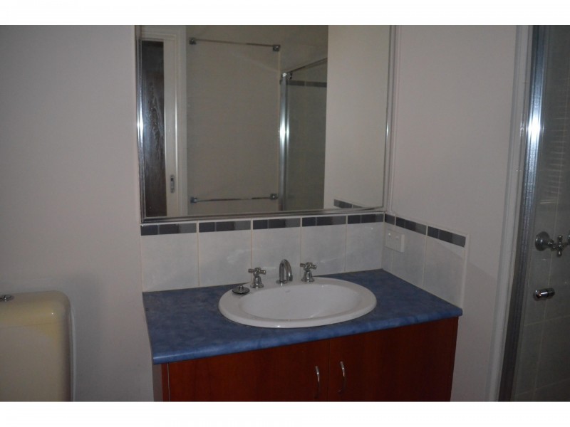 33 McArthurs Road, South Morang VIC 3752