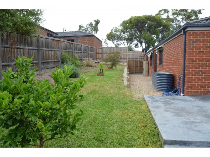 33 McArthurs Road, South Morang VIC 3752