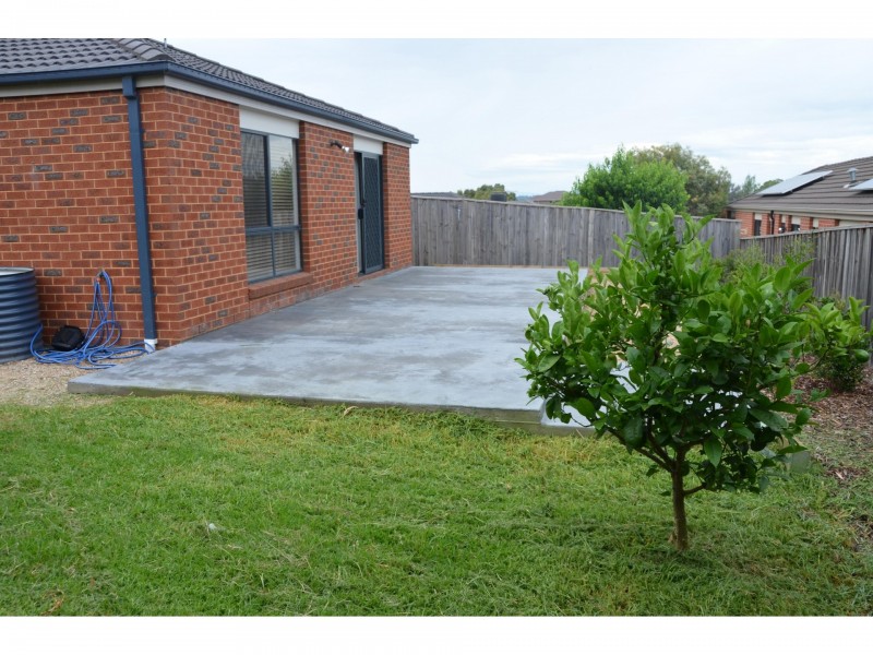 33 McArthurs Road, South Morang VIC 3752