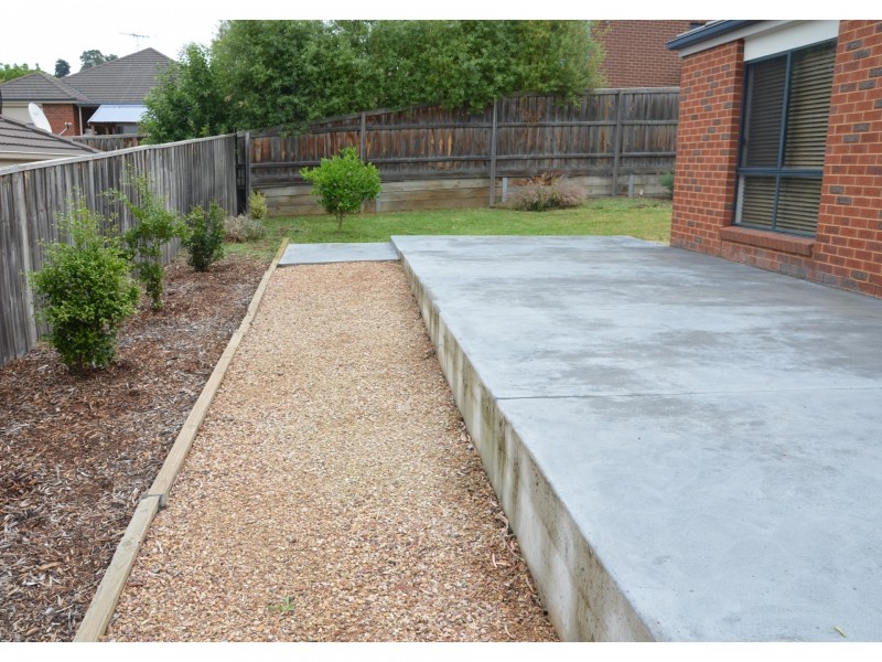 33 McArthurs Road, South Morang VIC 3752