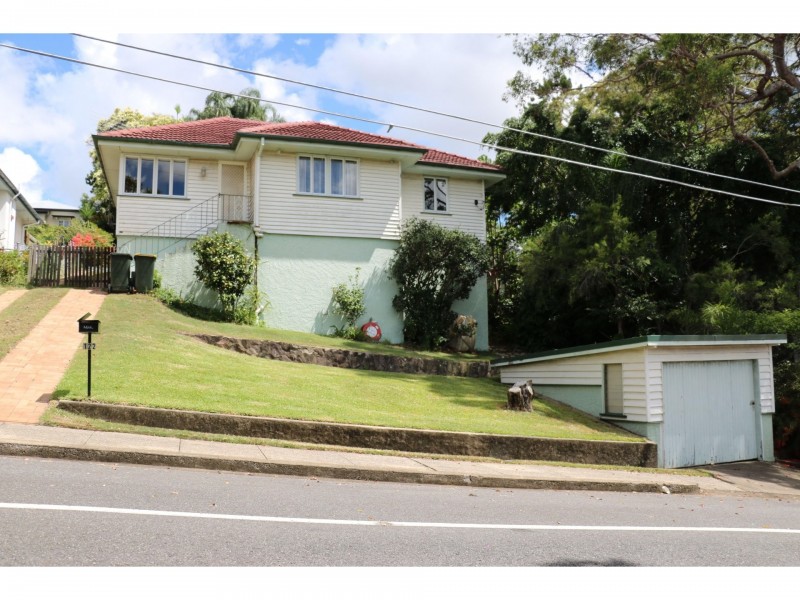 122 Victor Street, Holland Park QLD 4121