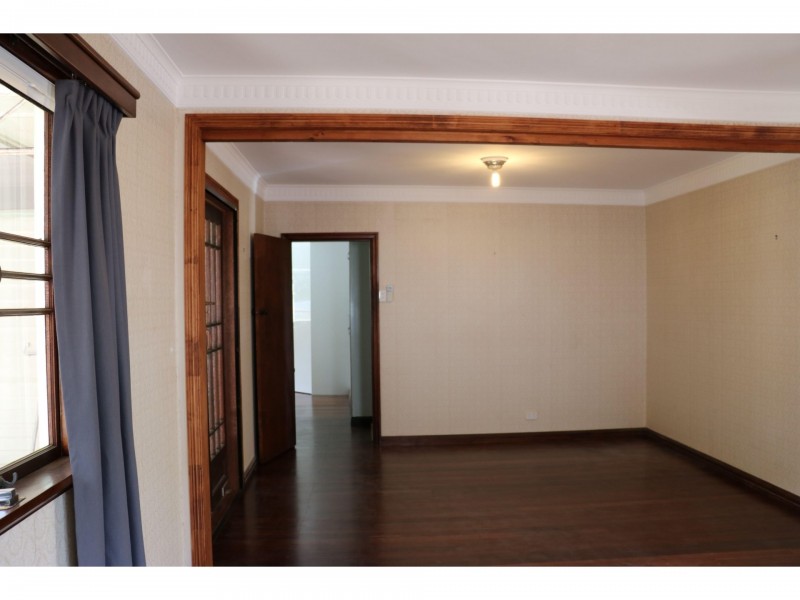 122 Victor Street, Holland Park QLD 4121