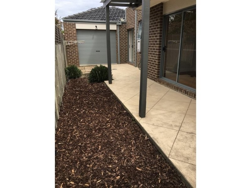 2/46 Hillside Road, Rosanna VIC 3084